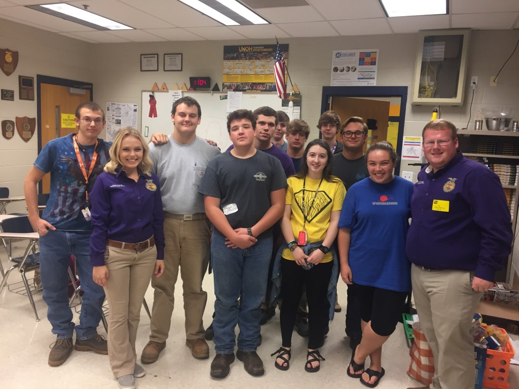 State Officers present leadership tools to WVHS&nbsp;FFA